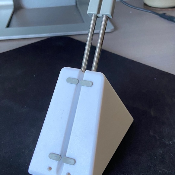 Mouse Bungee - Picture 2 of 3